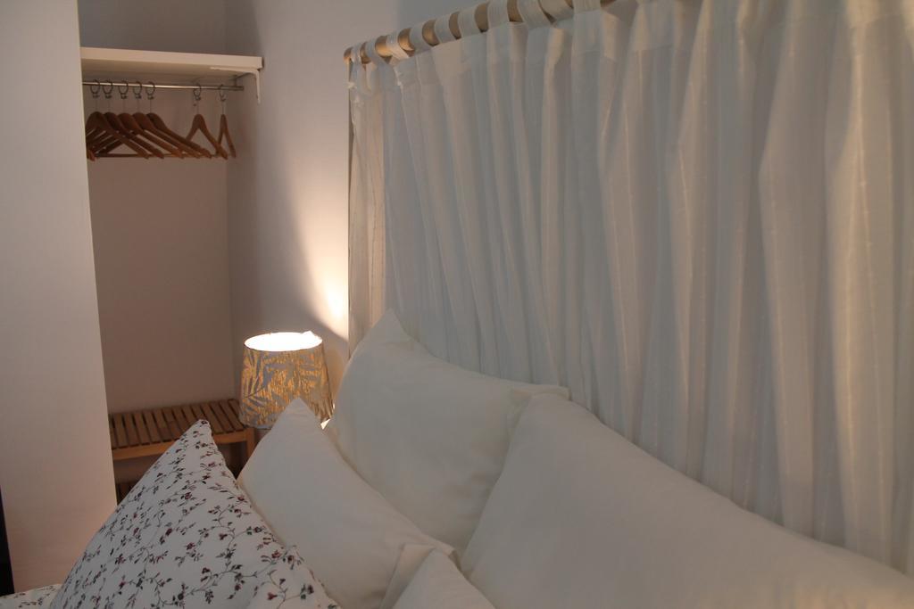 Hostal Montilla Sotogrande Torreguadiaro Eksteriør bilde
